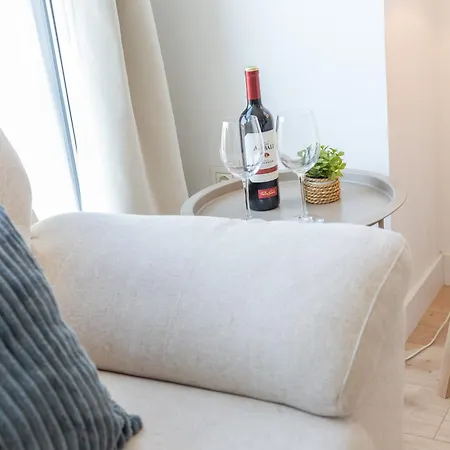 Luxury In Urban Sky Апартаменты